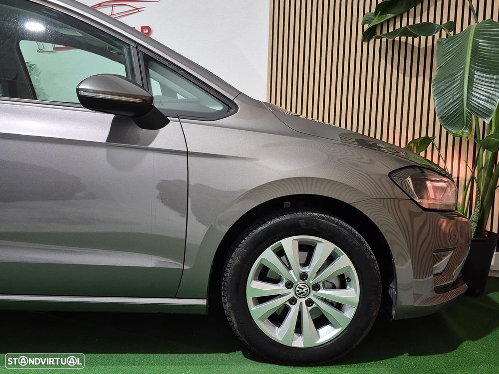 VW Golf Sportsvan 1.6 TDI Confortline BlueMotion - 4