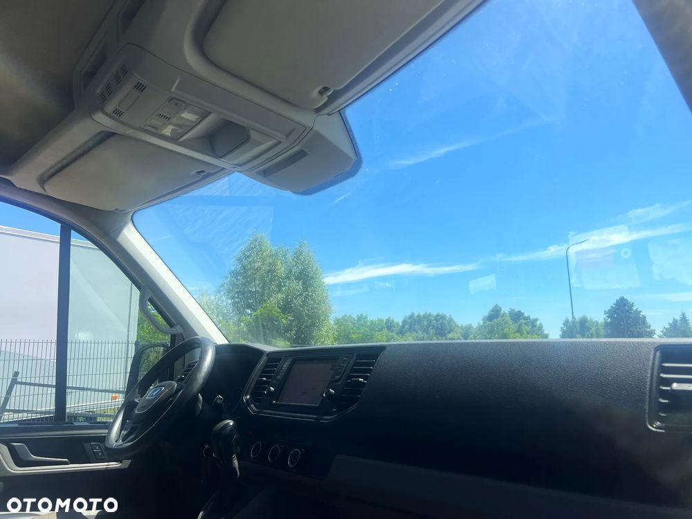 Volkswagen CRAFTER - 8