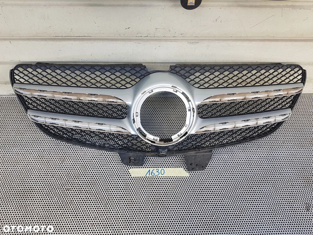 Mercedes W447 Vito V-Klasa LIFT Grill Atrapa - 1