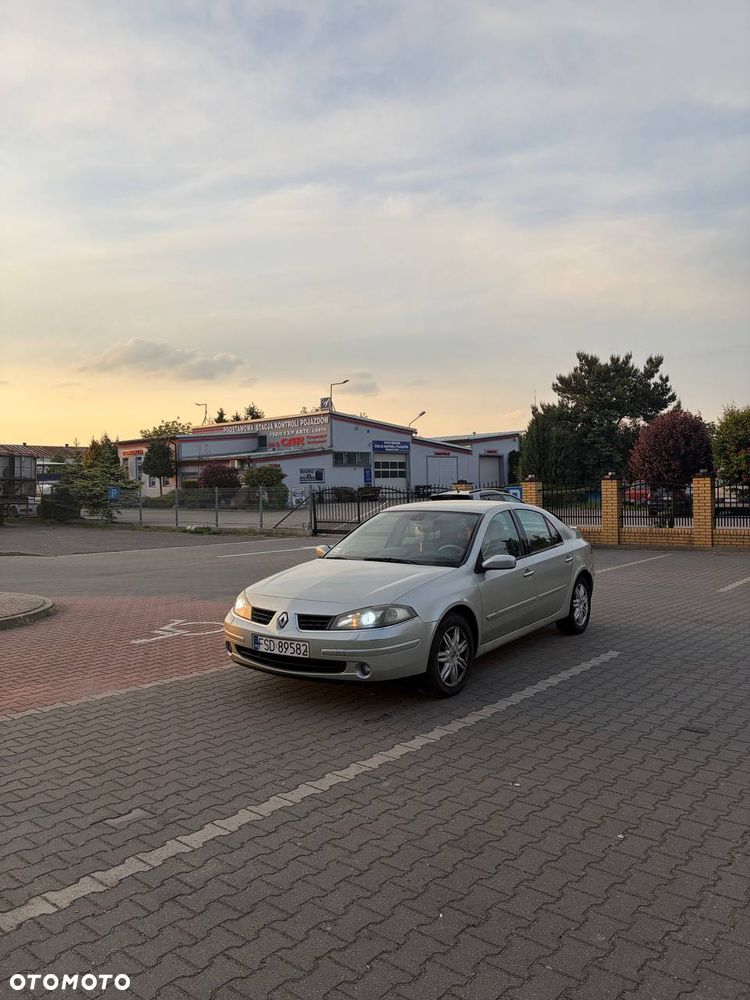 Renault Laguna 2.0T Luxe Privilege - 5
