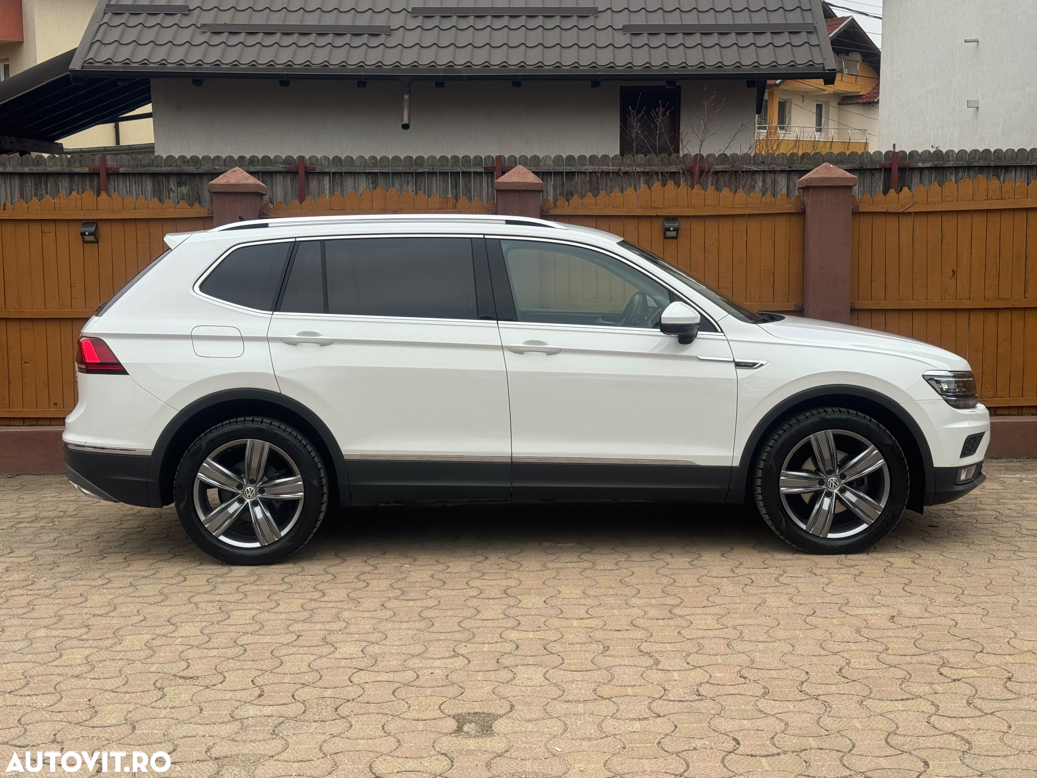 Volkswagen Tiguan Allspace 2.0 TDI SCR 4Motion DSG Highline - 17