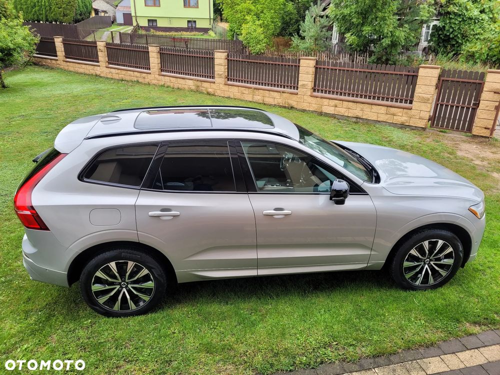 Volvo XC 60 B5 B AWD Plus Dark - 17
