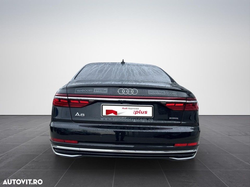 Audi A8 - 4