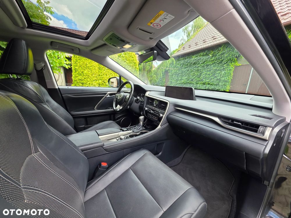 Lexus RX - 17
