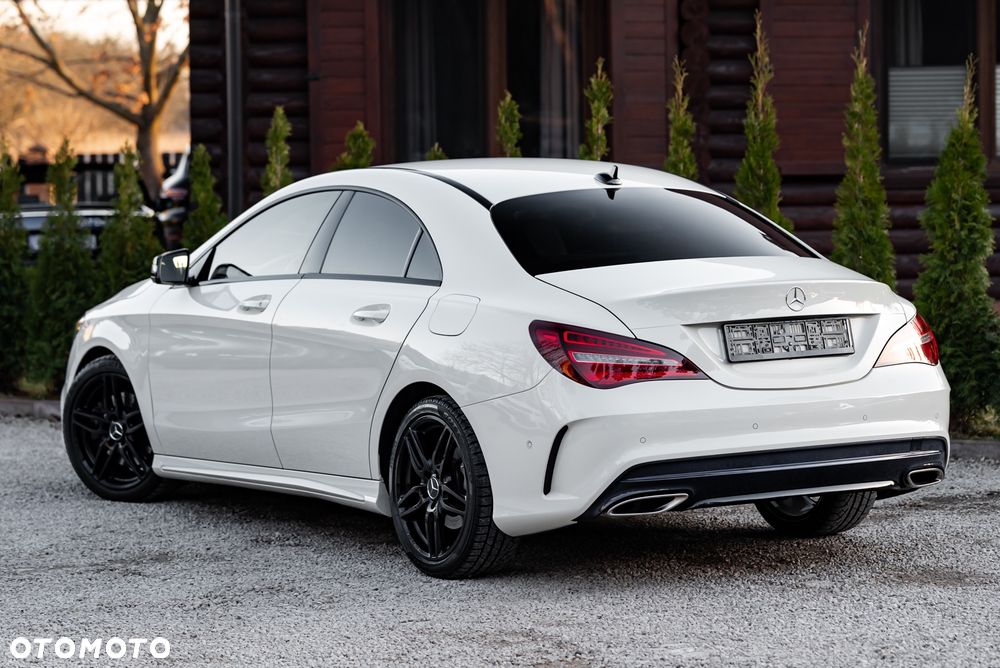 Mercedes-Benz CLA 250 AMG Line - 10