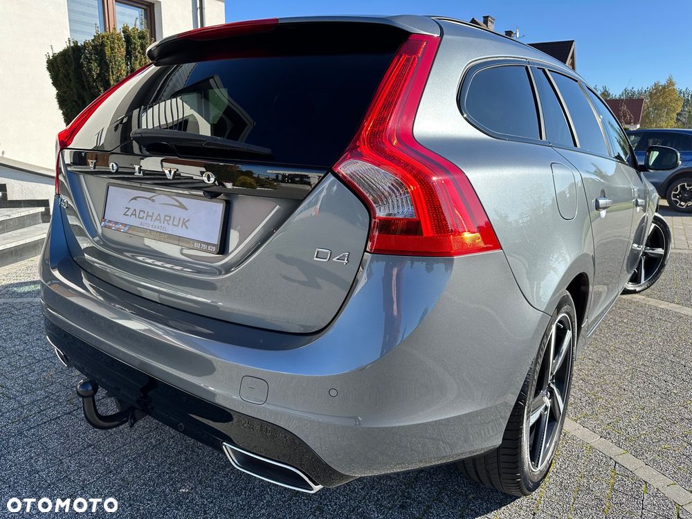 Volvo V60 D4 Geartronic Summum - 4