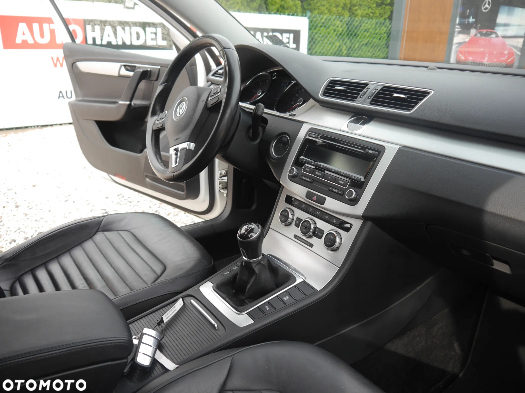 Volkswagen Passat Variant 2.0 TDI BlueMotion Technology Highline - 6