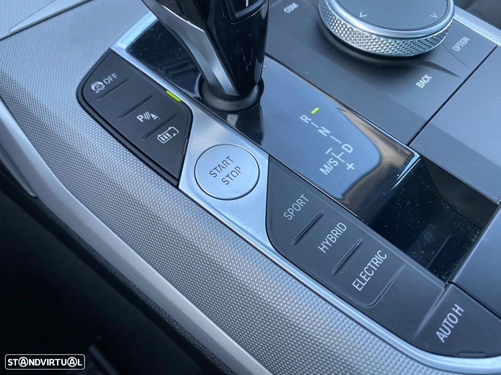 BMW 330 - 33