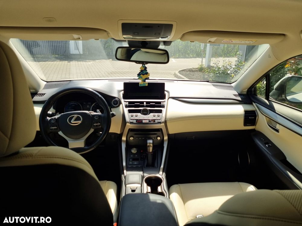 Lexus Seria NX 300h AWD Executive Plus - 6