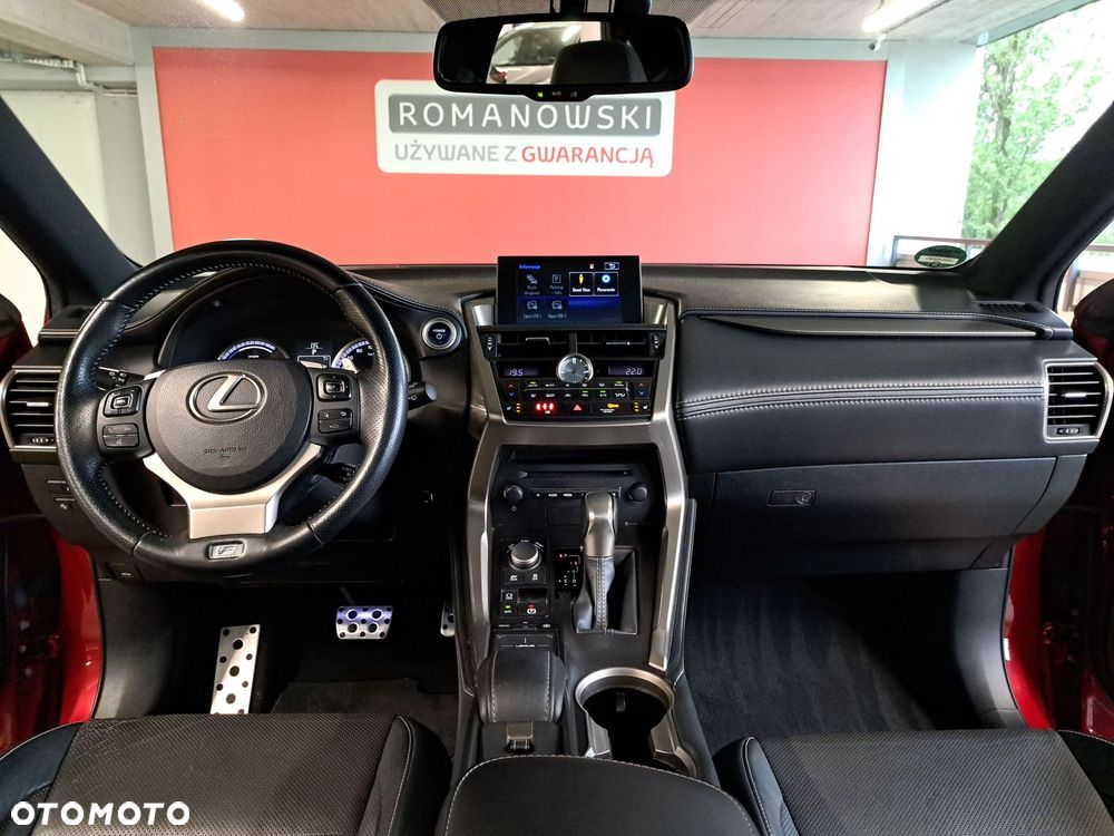 Lexus NX 300h F Sport AWD - 17