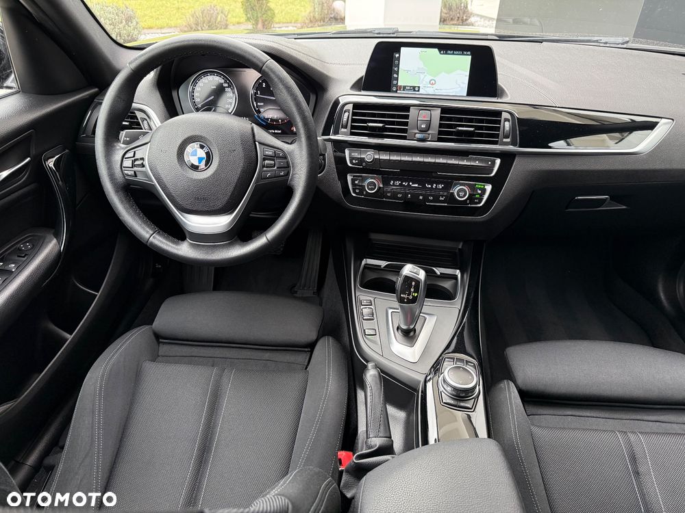 BMW Seria 1 120i Sport Line Shadow sport - 33