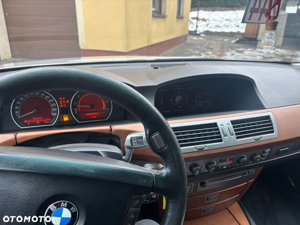BMW Seria 7 - 4