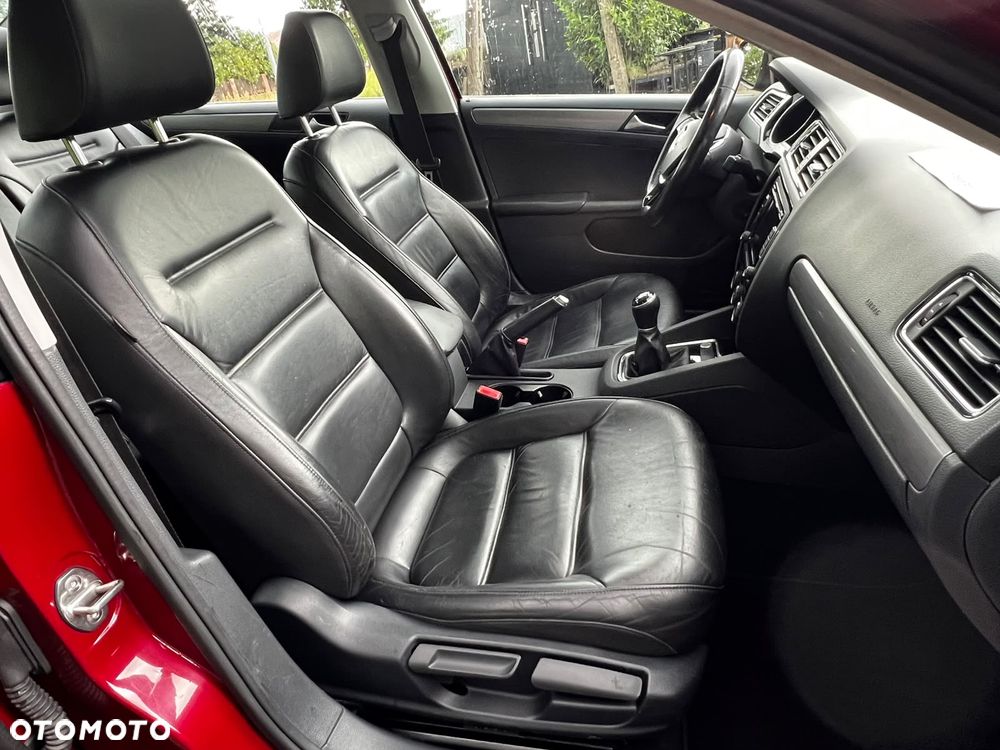 Volkswagen Jetta 2.0 TDI BlueMotion Technologie - 17
