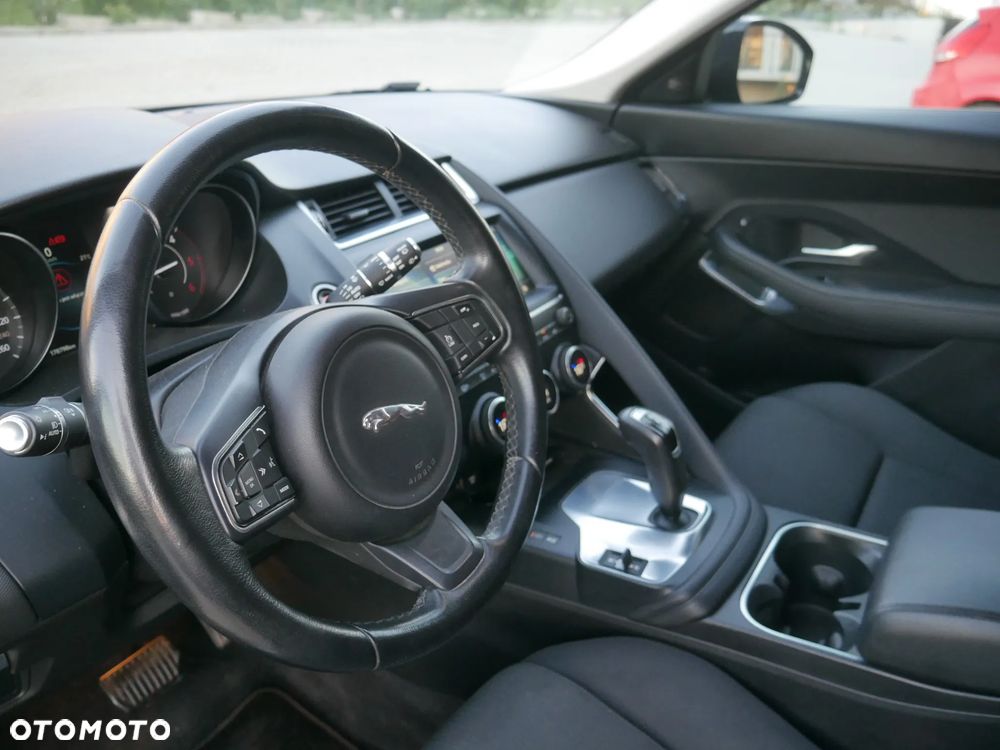 Jaguar E-Pace 2.0 i4D AWD SE - 9