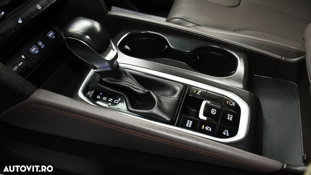 Hyundai Santa Fe 2.2 CRDi 4WD Automatik Premium - 13