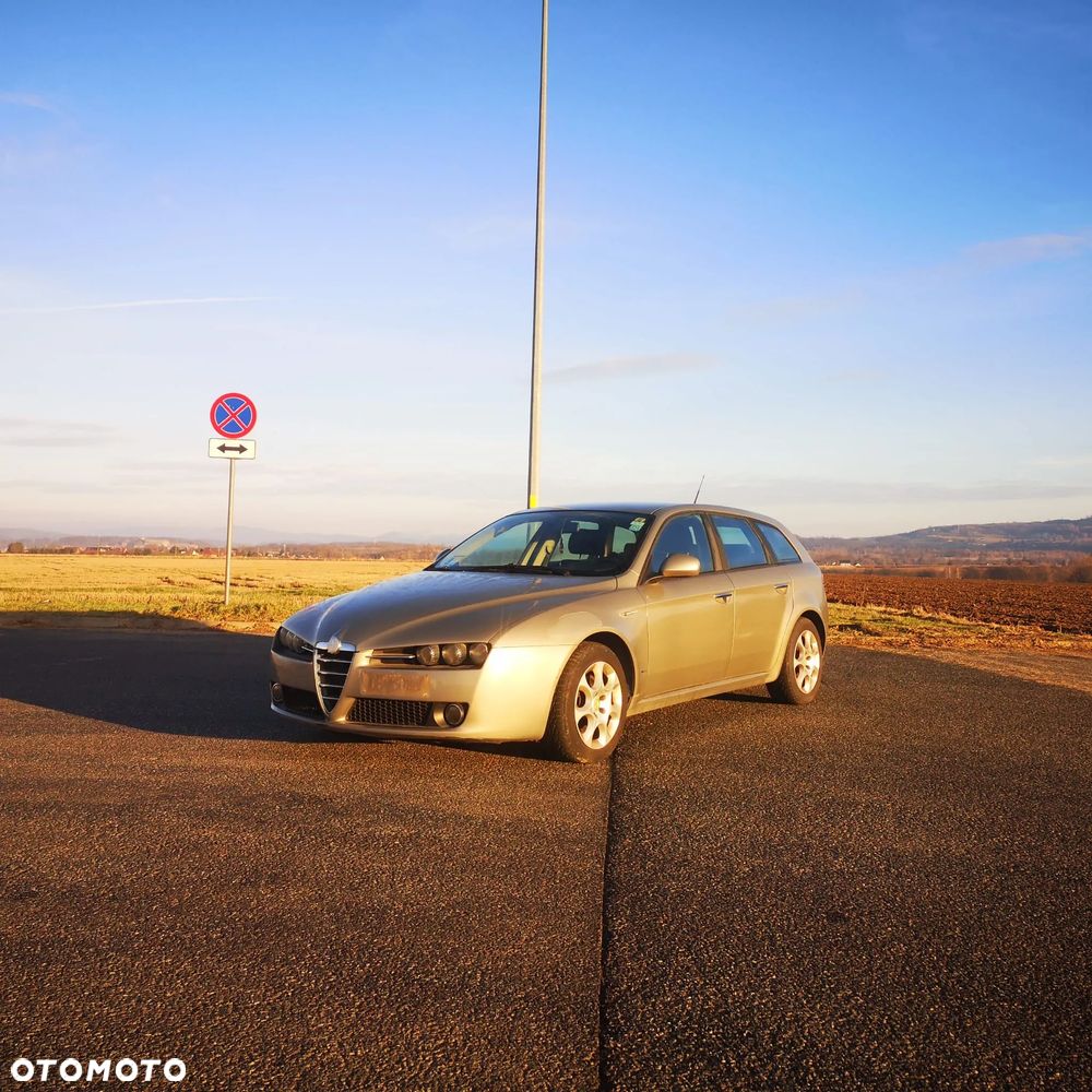 Alfa Romeo 159 1.9 JTDM 16V DPF - 1