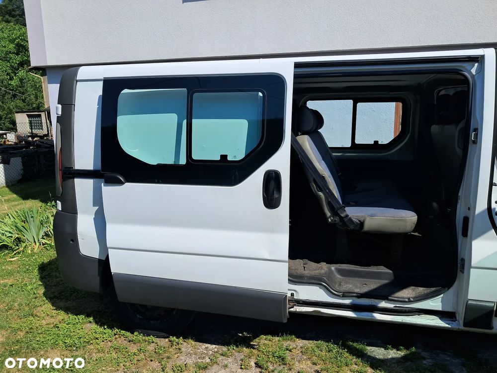 Renault Trafic - 14