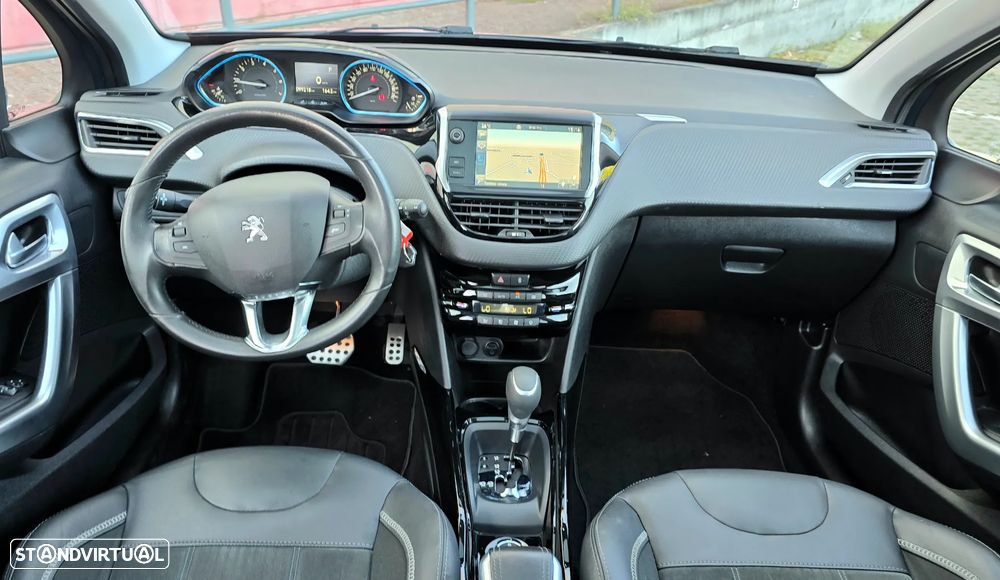 Peugeot 2008 PureTech 110 Stop&Start EAT6 Crossway - 17