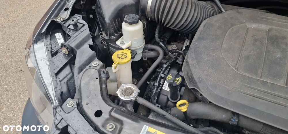 Dodge Grand Caravan - 12