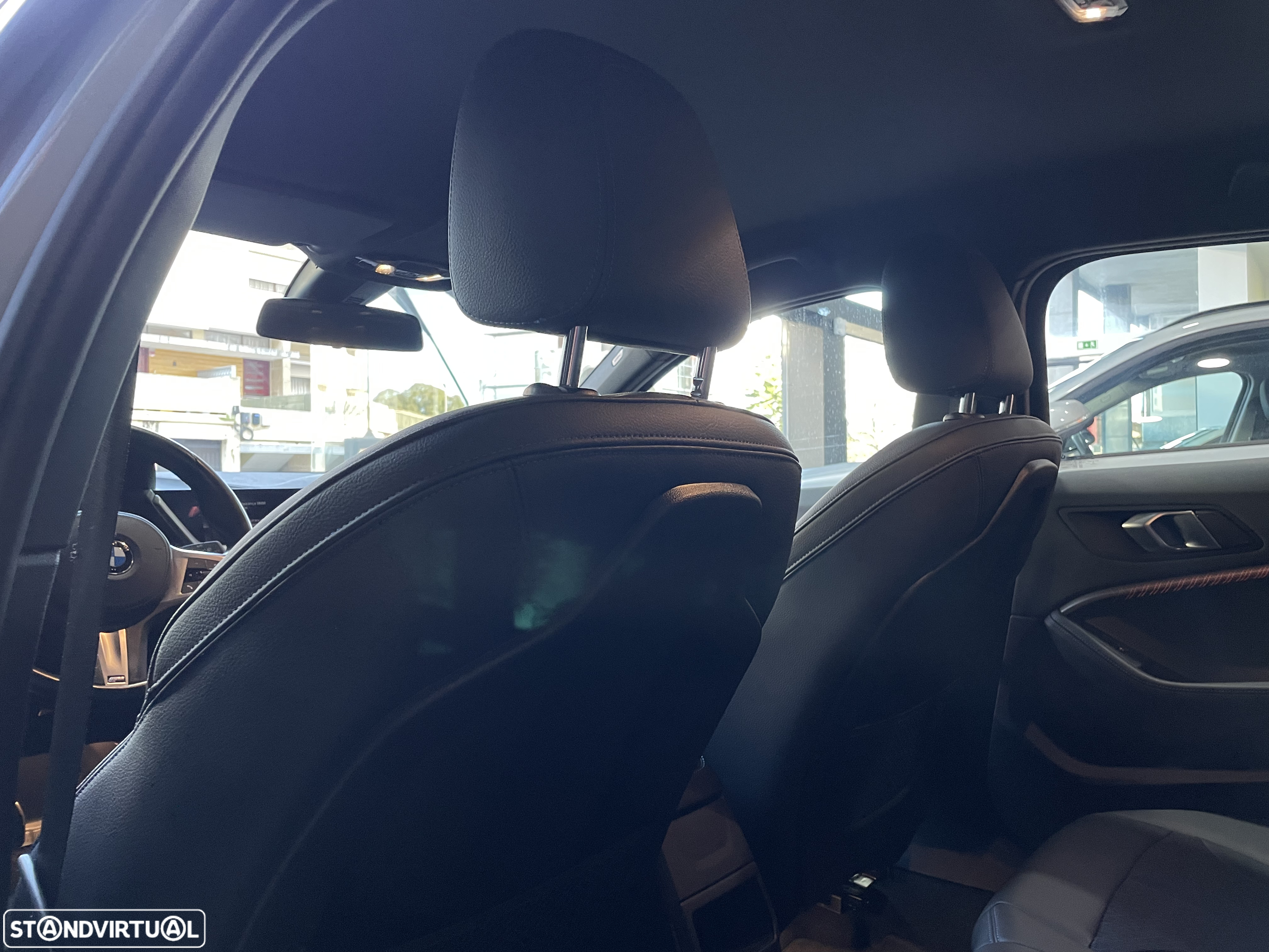 BMW 116 d Pack Desportivo M - 26