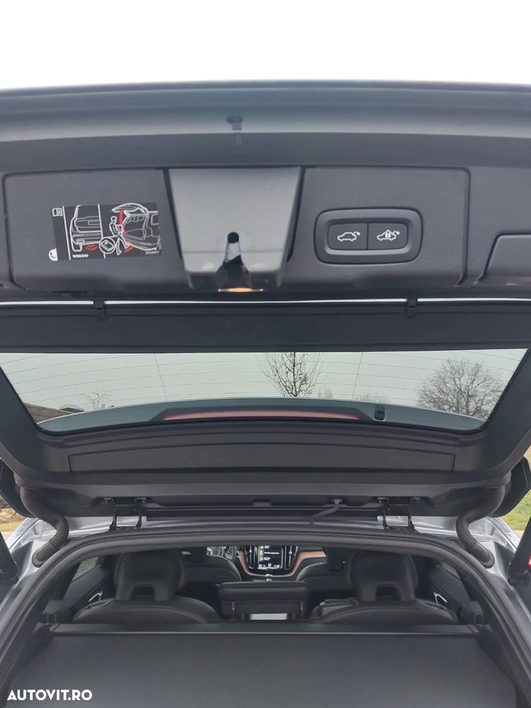 Volvo XC 60 B5 D AWD Geartronic Inscription - 34