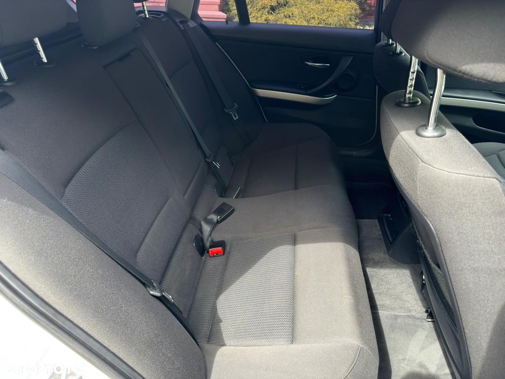 BMW Seria 3 - 6