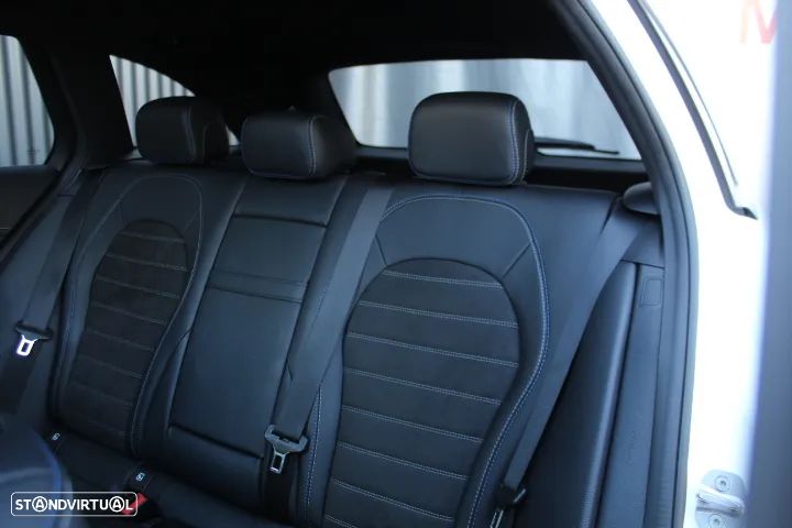 Mercedes-Benz C 300 de AMG Line - 26