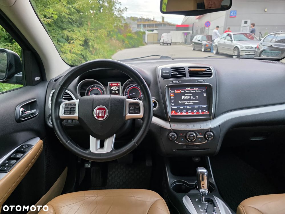 Fiat Freemont 2.0 Multijet Lounge AWD - 19