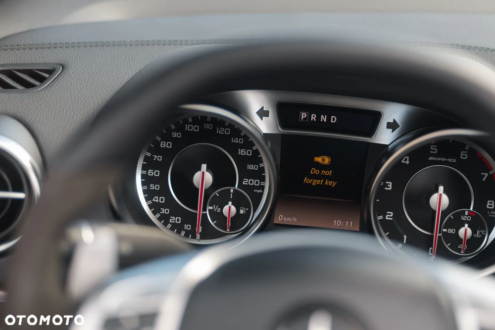 Mercedes-Benz SL - 27