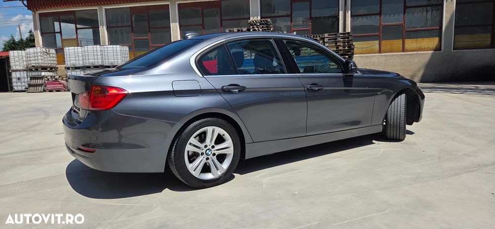 BMW Seria 3 318d Sport Line - 3
