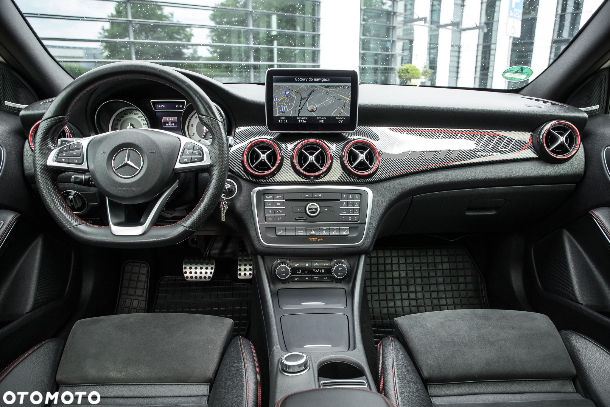 Mercedes-Benz GLA 200 7G-DCT AMG Line - 27