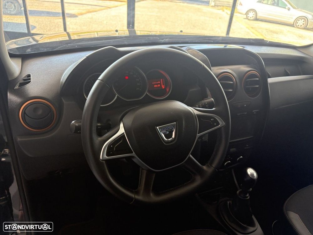Dacia Duster 1.2 TCe SL Explorer — fotografia 16