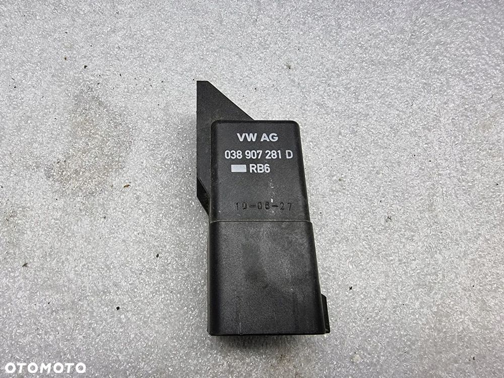 PRZEKAŹNIK ŚWIEC ŻAROWYCH VW AUDI SEAT SKODA TDI - 3