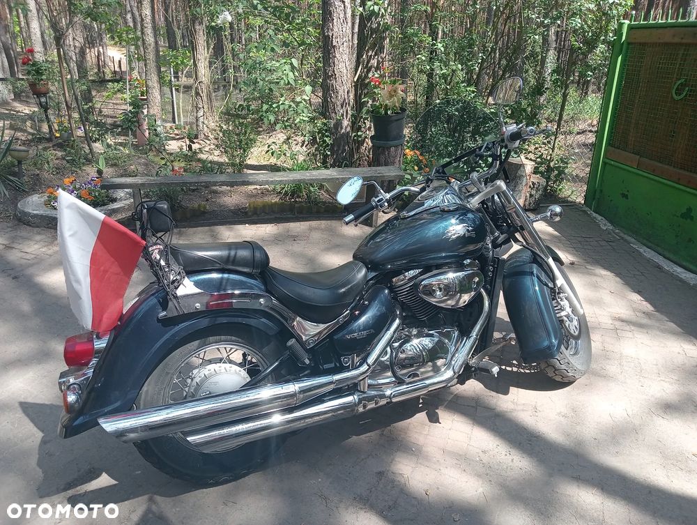 Suzuki VL 800 Volusia - 1