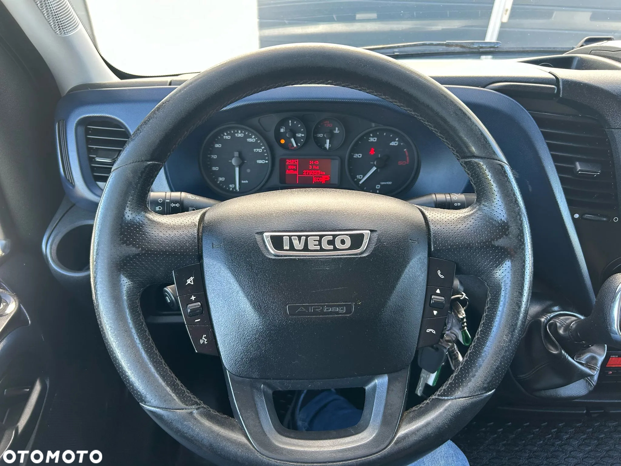 Iveco Daily 40C18 35C18 3.0 HPI Hi-Matic Kontener 8 palet + winda 800kg **Climatronic**Kamera**Sprowadzony**2019R** - 13