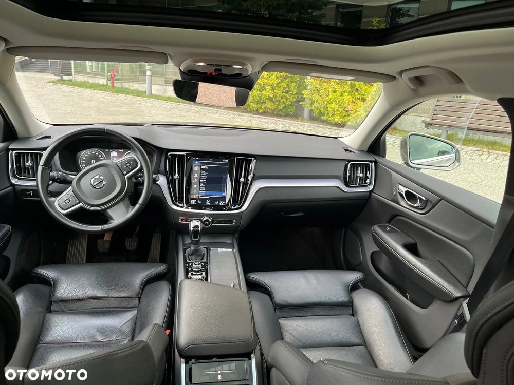 Volvo V60 D3 Momentum Pro - 8