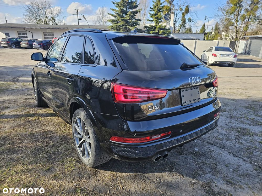 Audi Q3 2.0 TFSI Quattro S tronic design - 4