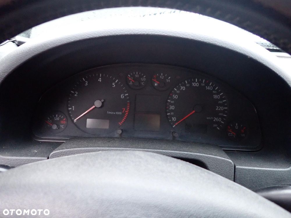 CZĘŚCI - Audi A6 C5 2,7 V6 230KM AJK SEDAN DPV 2000r. INDEX - 9791 - 10