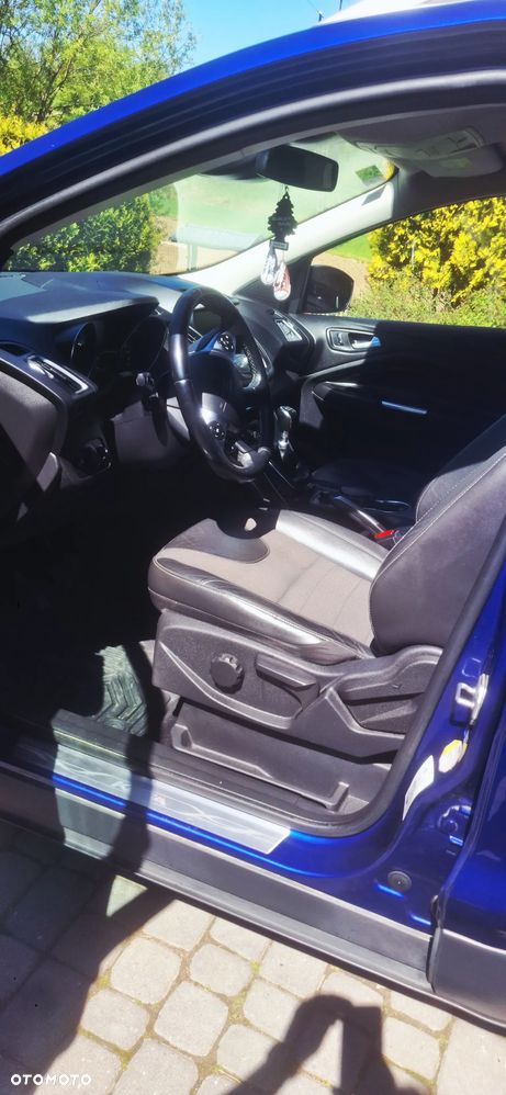 Ford Kuga 2.0 TDCi AWD Titanium - 12