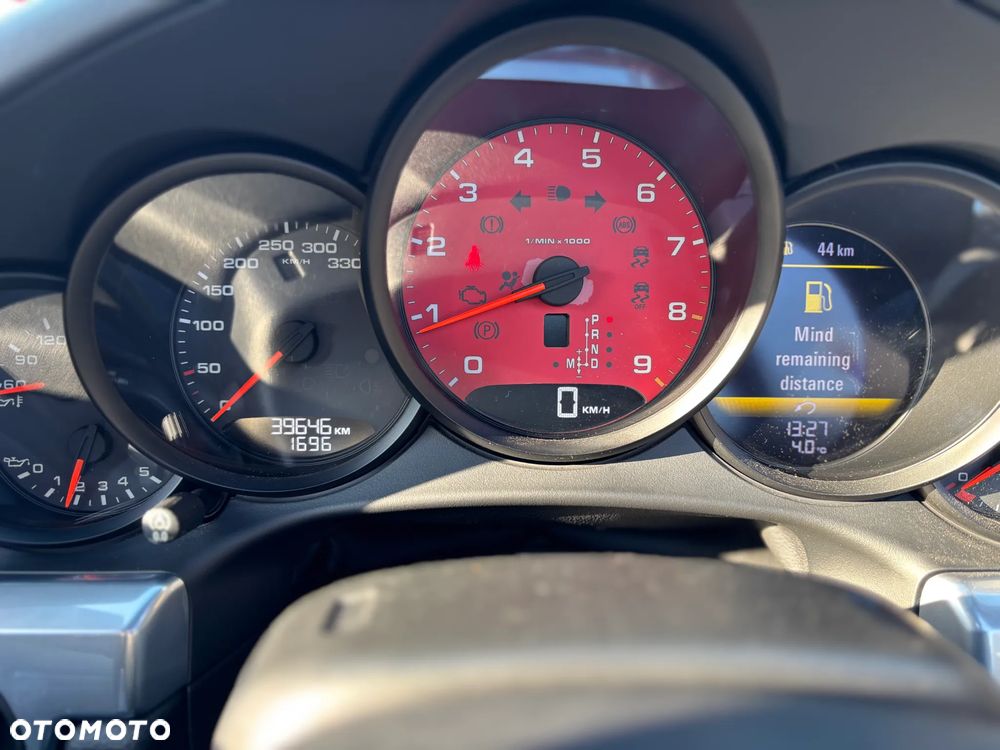 Porsche 911 Carrera S PDK - 29