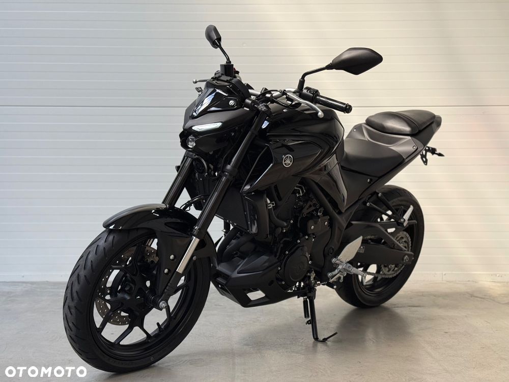 Yamaha MT - 7