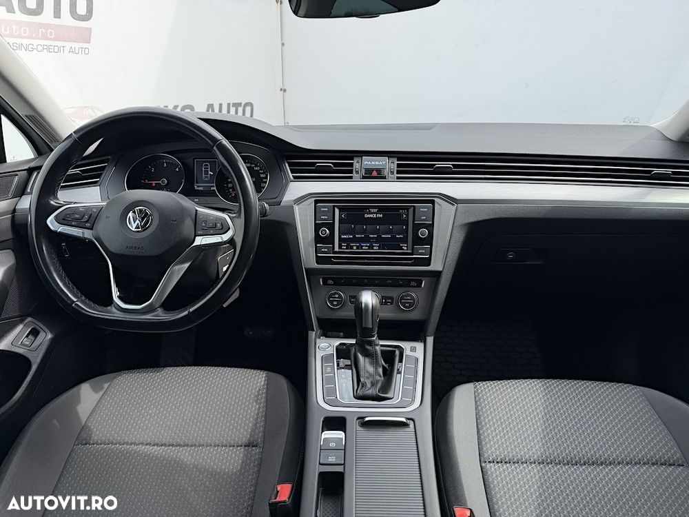 Volkswagen Passat 2.0 TDI DSG Comfortline - 9