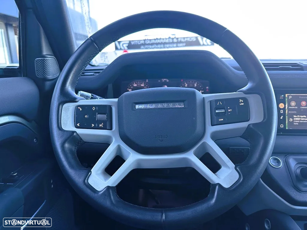 Land Rover Defender 110 D240 S - 24