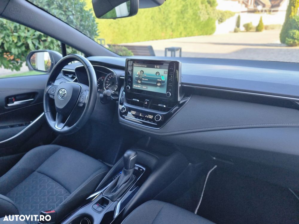 Toyota Corolla 1.8 HSD Dynamic - 29