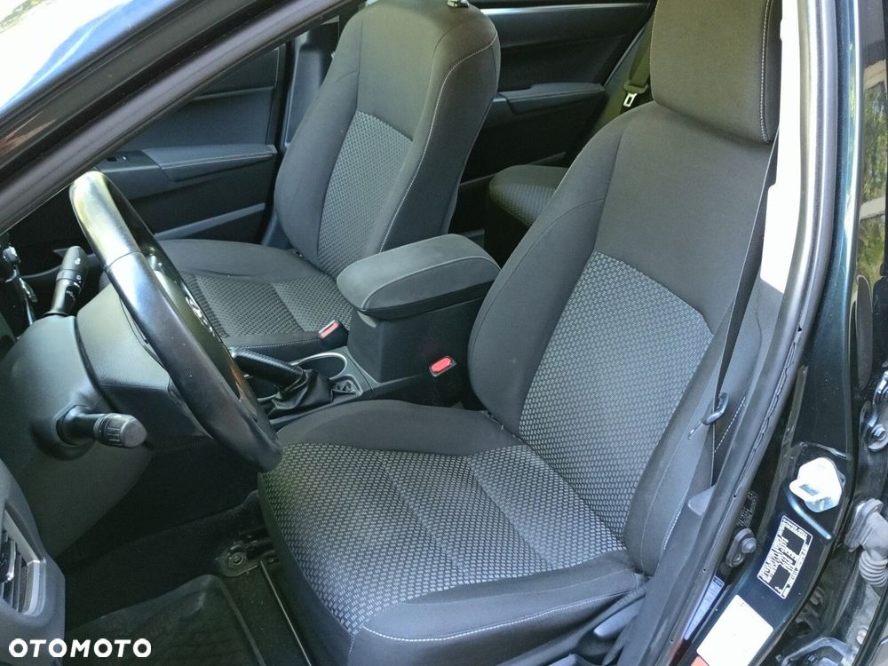 Toyota Corolla 1.6 Comfort - 7