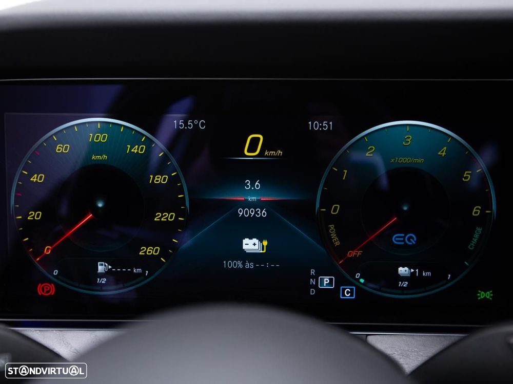 Mercedes-Benz E 300 de 4Matic 9G-TRONIC AMG Line - 27
