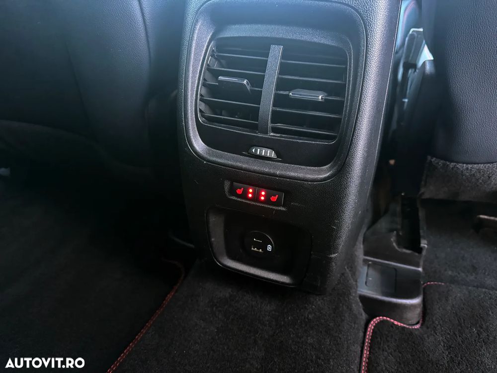 Ford Kuga 2.5 Duratec PHEV ST-LINE X - 13