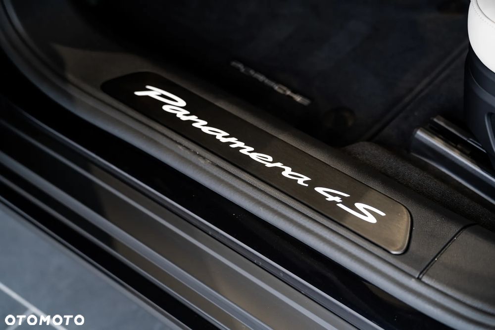 Porsche Panamera 4S E-Hybrid - 20