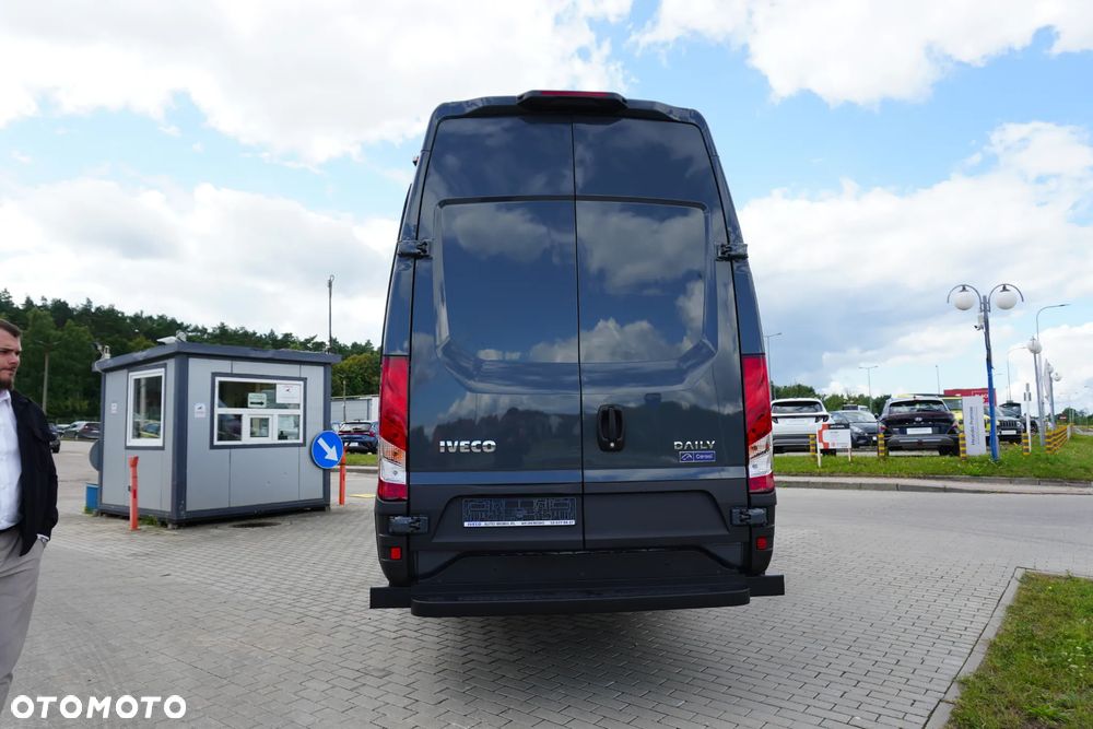 Iveco Daily 65C18HA8 V - 10