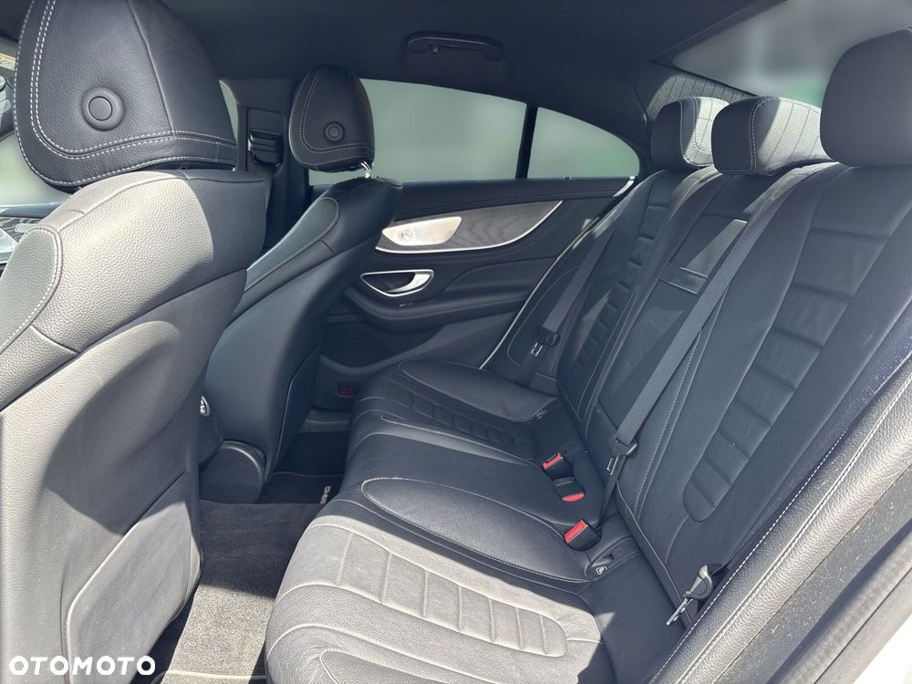 Mercedes-Benz CLS 300 d 4-Matic AMG - 24